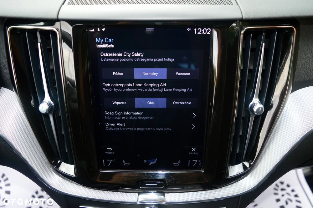 Volvo XC 60 B4 D AWD Geartronic RDesign - 28