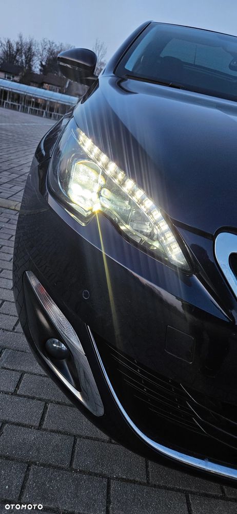 Peugeot 308 e-HDi 115 Stop & Start Allure - 21