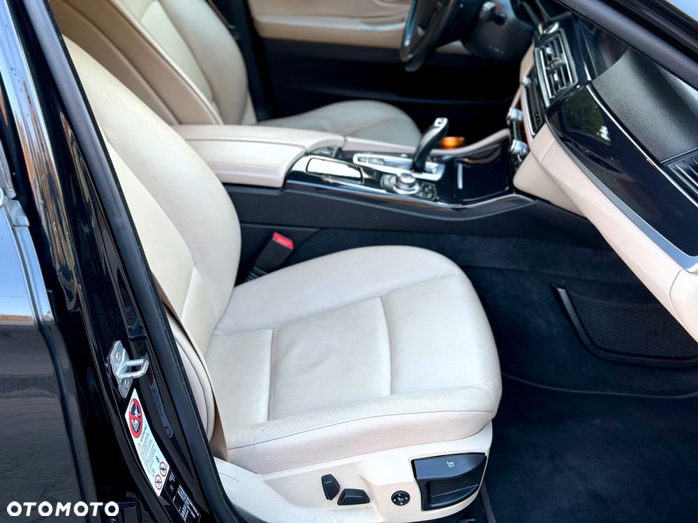 BMW Seria 5 520d - 40