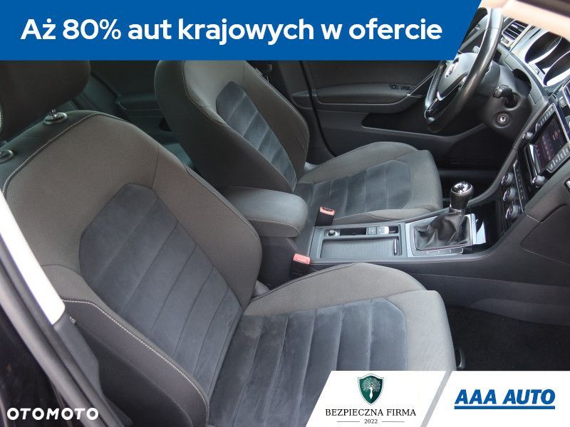 Volkswagen Golf Variant - 11