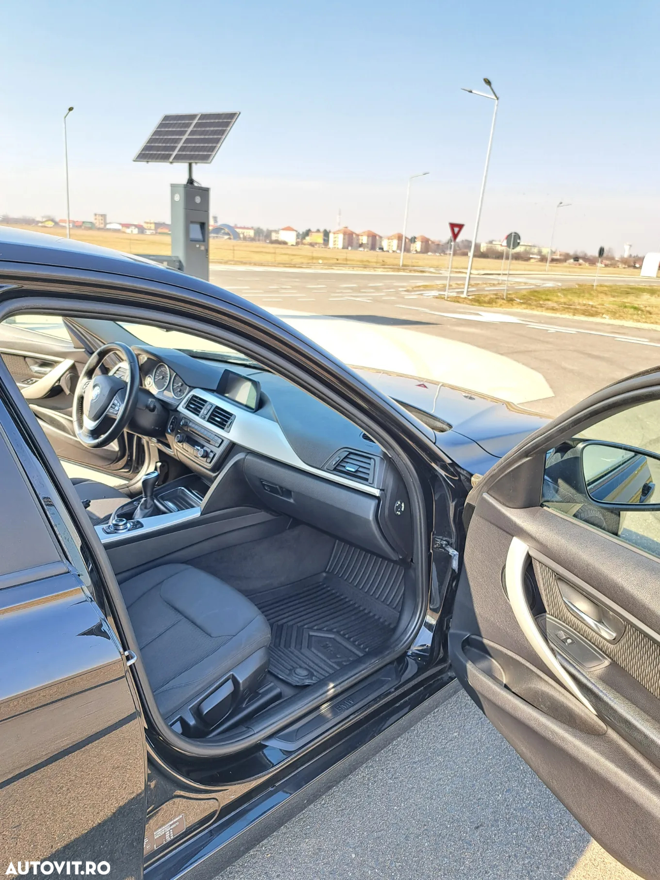 BMW Seria 3 316d - 10