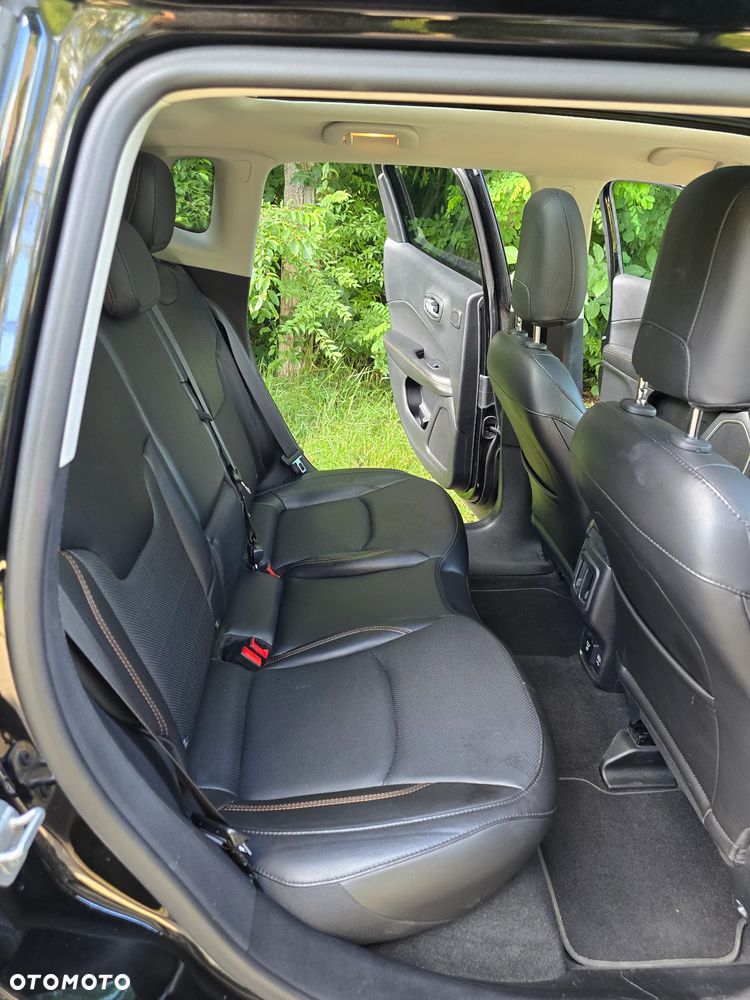 Jeep Compass 2.0 MultiJet Active Drive Automatik Limited - 24