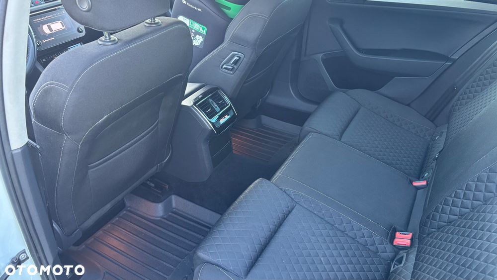 Skoda Superb 2.0 TDI Style - 11