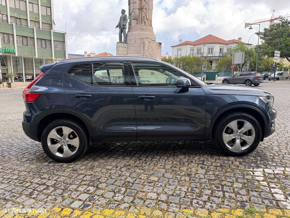 Volvo XC 40 2.0 D3 Momentum - 4