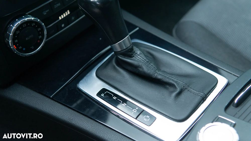 Mercedes-Benz C 220 d 4MATIC Aut. - 25