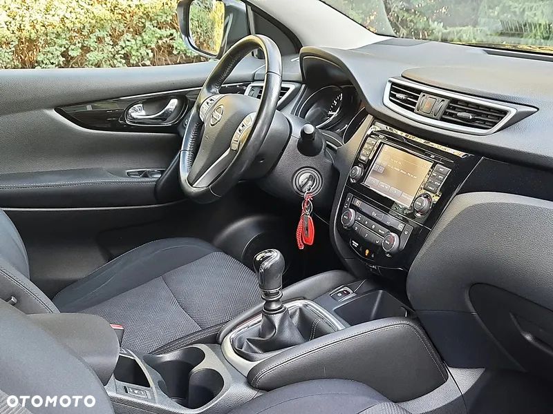 Nissan Qashqai 1.2 DIG-T N-Vision - 11