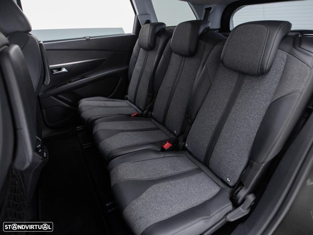 Peugeot 5008 - 10