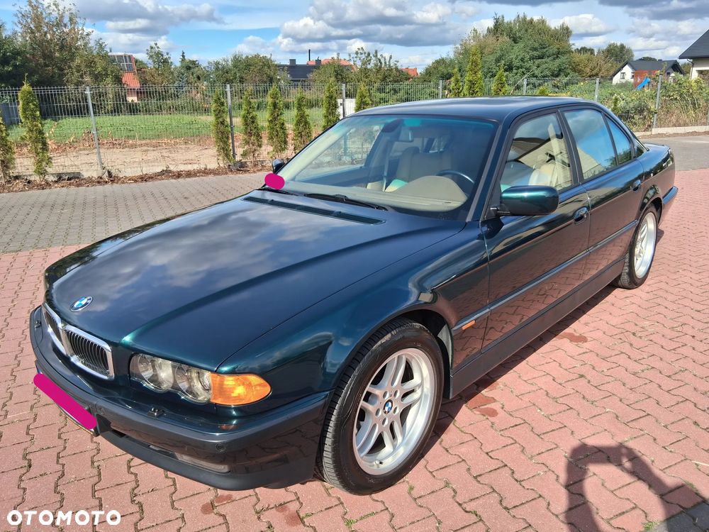 BMW Seria 7 - 31