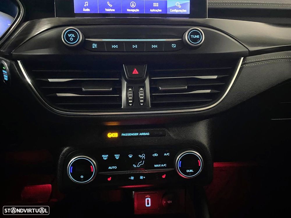 Ford Focus SW 1.0 EcoBoost Vignale Aut. - 31