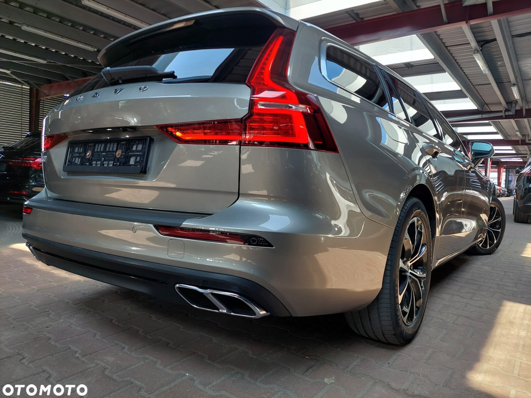 Volvo V60 D3 AWD Inscription - 11