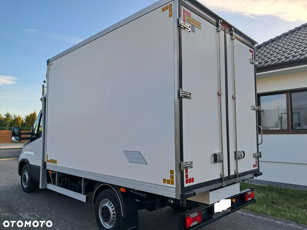 Iveco 35S16  Chłodnia ZANOTTI Salon Polska zasilanie 230V - 8