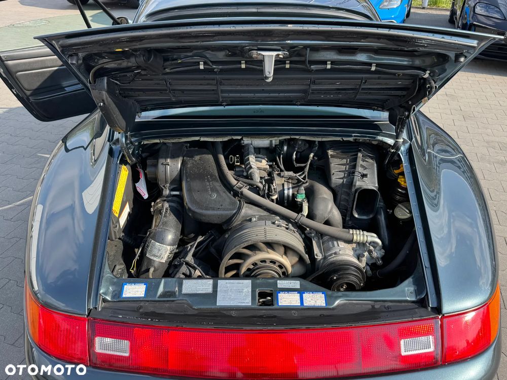 Porsche 911 Carrera - 37