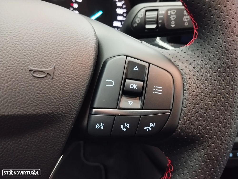 Ford Focus 1.0 EcoBoost MHEV ST-Line - 21