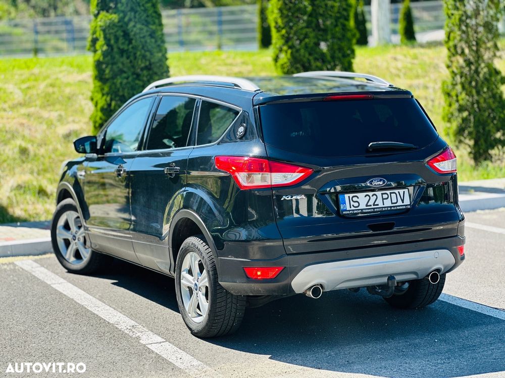 Ford Kuga 2.0 TDCi Powershift 4WD Titanium - 16