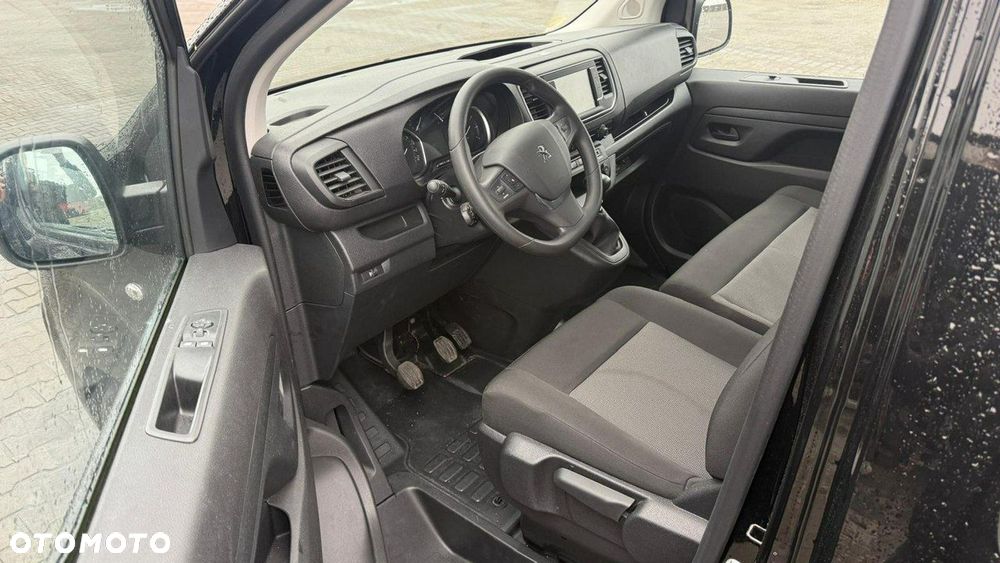 Peugeot Expert - 8