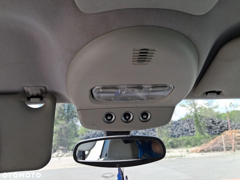 Citroen C8 Peugeot 807 silnik kompletny 2.2 HDI 128KM 4HW DW12 TED4 kolektor przepustnica wtrysk pompa alternator sprężarka skrzynia biegów dwumasa drzwi EZR srebrne klapa maska zderzak lusterko listwa przesuwne boczne klamka zamek rolka wahacz czujnik ciśnienia doładowania mikrostyk blenda pas konsola schowek boczek drzwi fotel obrotowy fotele elektryczne magistrala wody podsufitka panel sterownik wyświetlacz moduł szyba poduszka kierownica manetki zwijak radio mechanizm wydech tłumik mcperson zacisk hamulcowy lampa felga hak czujnik parkowania moduł BSM BSI lampa xenon europa zbiorniczek rura przewód wyświetlacz NA CZĘŚCI WSZYSTKIE CZĘŚCI - 19