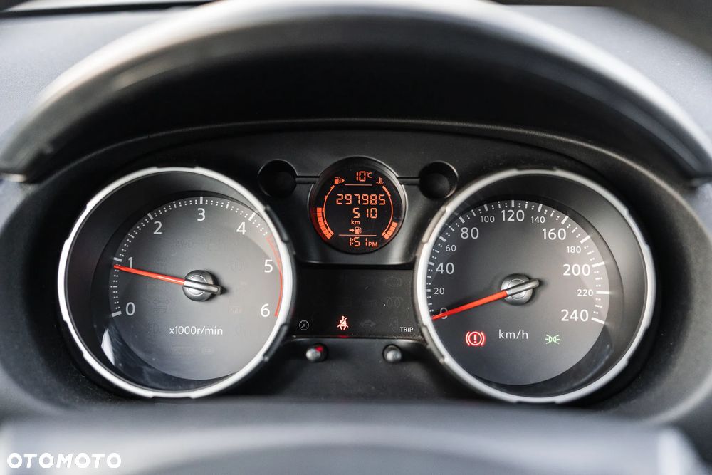 Nissan Qashqai - 25
