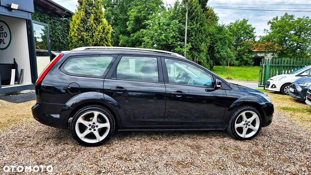 Ford Focus 1.8 Titanium - 12