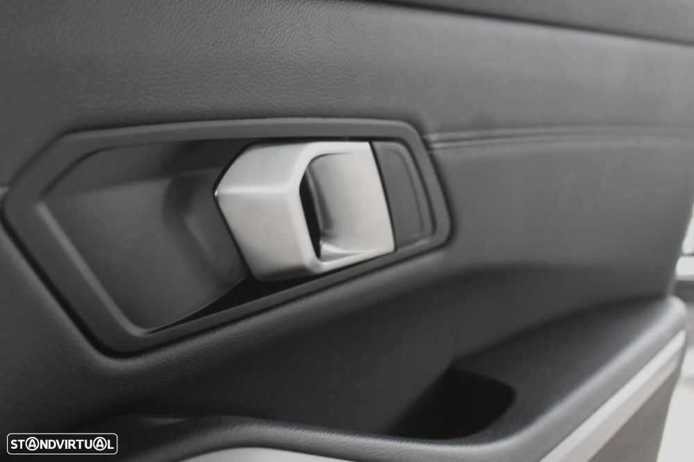 BMW 320 e Line Sport Auto - 33