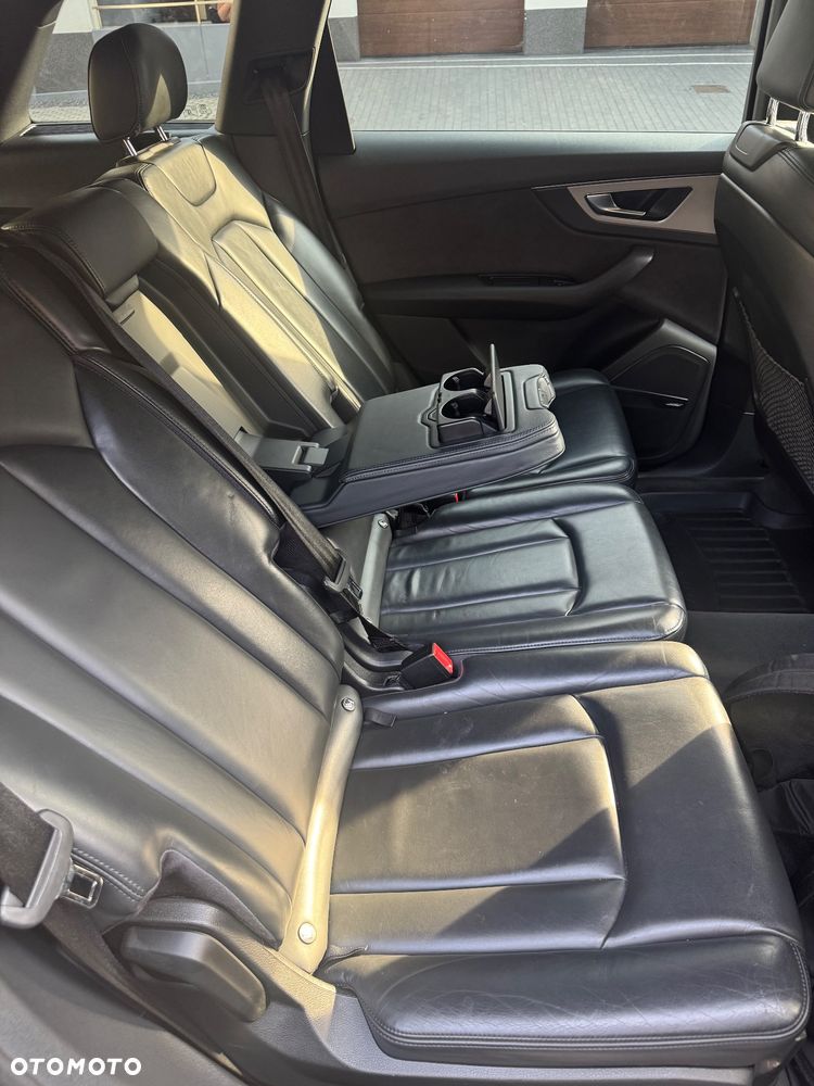 Audi Q7 - 15