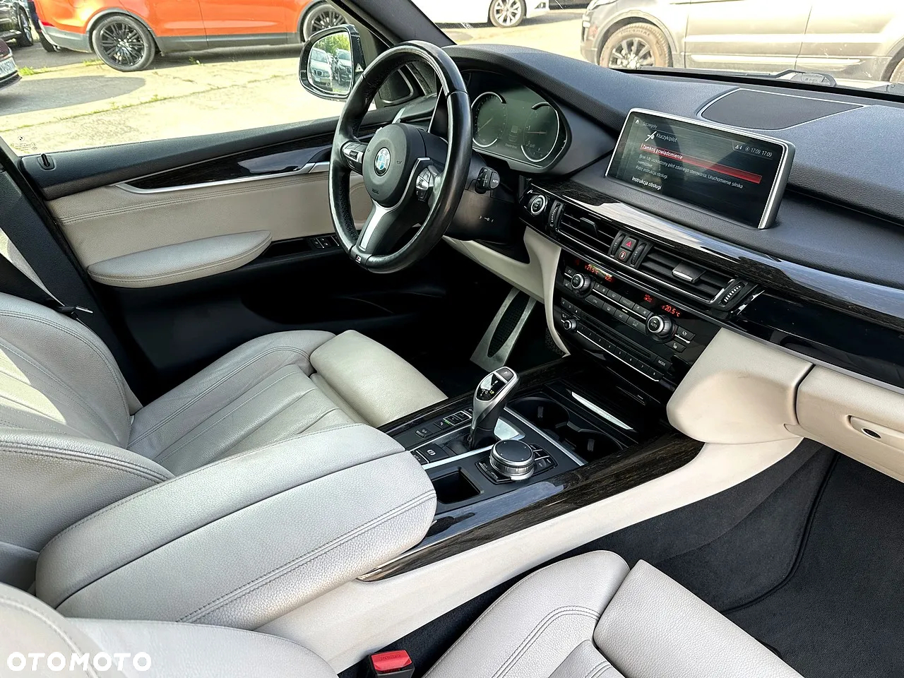 BMW X5 xDrive30d - 16