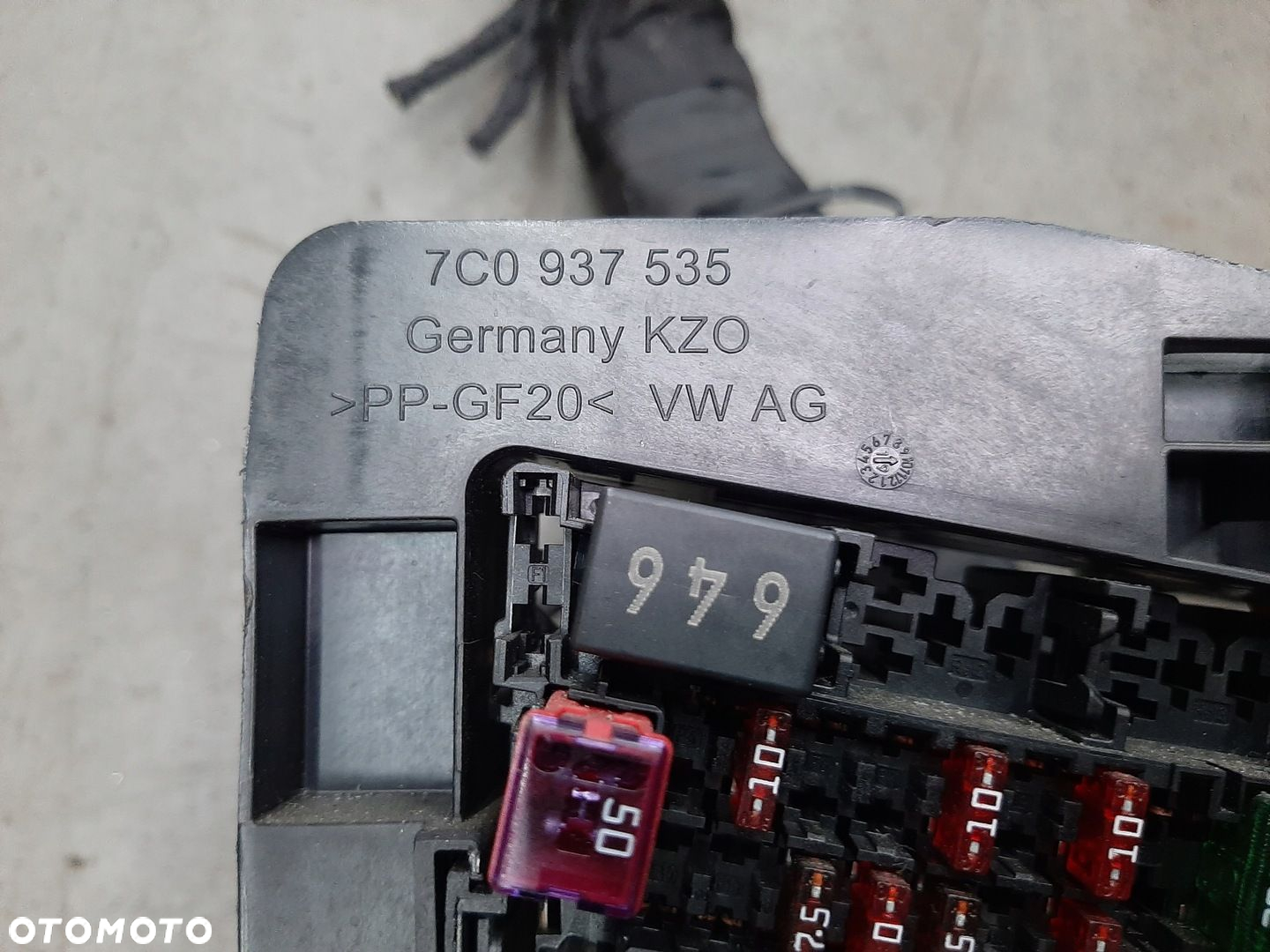 Vw Crafter Podstawa instalacja gniazdo 7C0937535 - 3