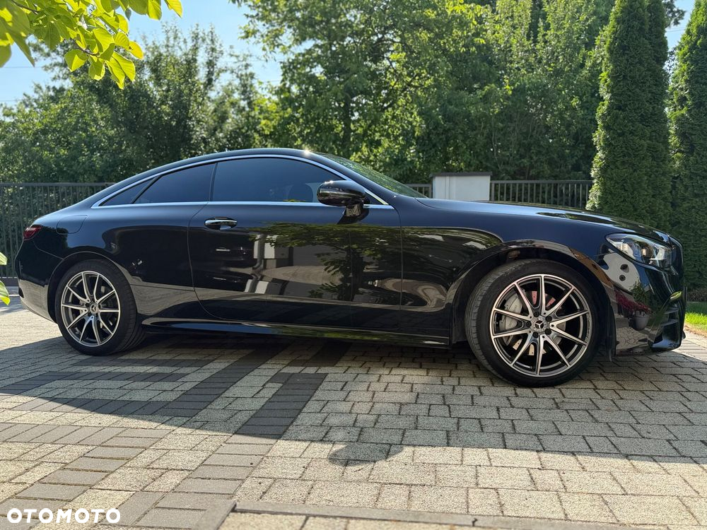 Mercedes-Benz Klasa E 220 d Coupe 4-Matic 9G-TRONIC - 18