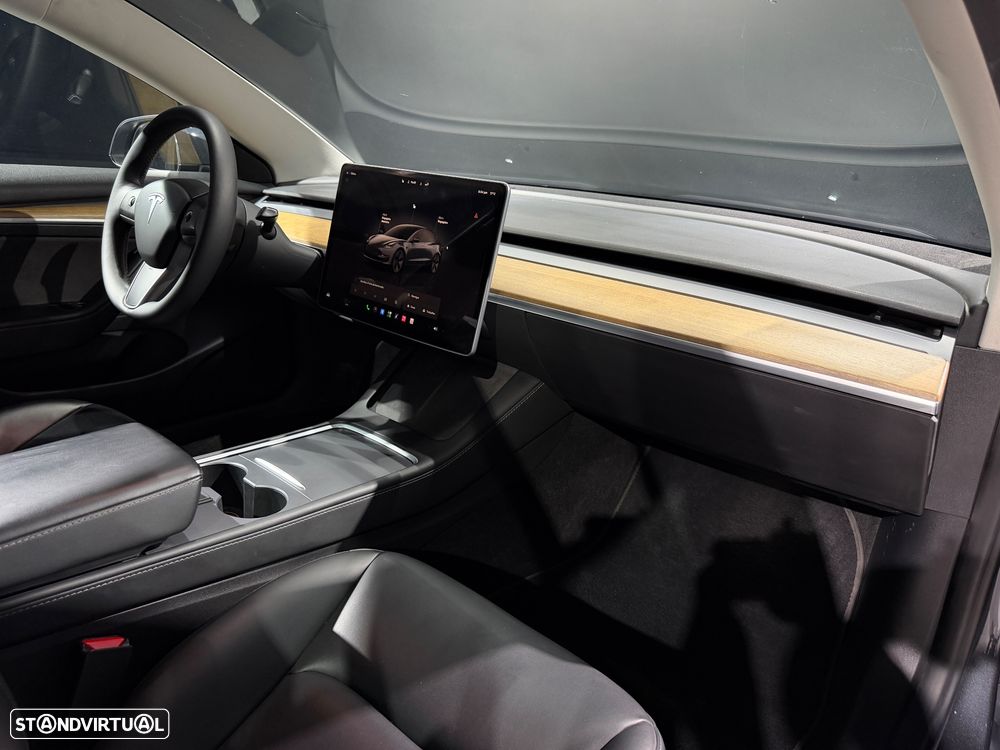 Tesla Model 3 Long-Range Dual Motor AWD - 43