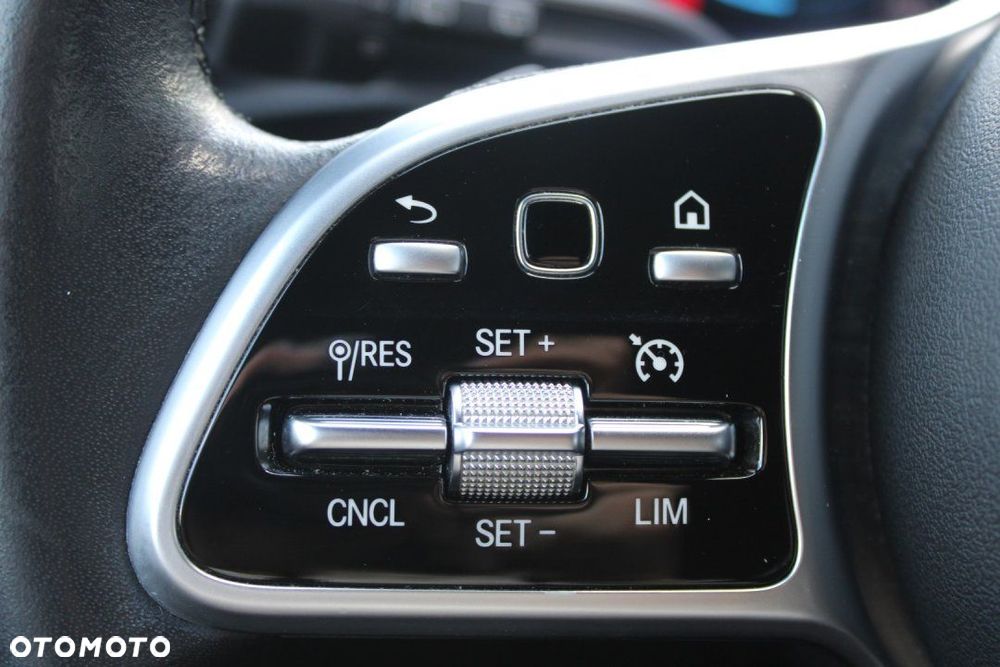 Mercedes-Benz CLA - 28