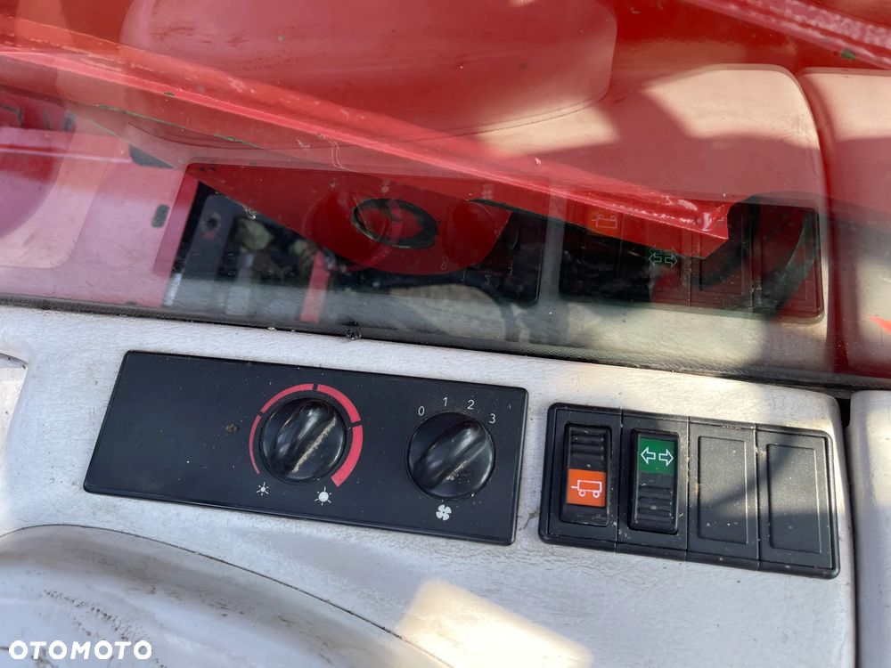 Manitou Ładowarka teleskopowa Manitou MLT 730-120 LS TURBO_Perkins 4 Cylindrowy 120 KM + Skrzynia biegów 40 KM/H SZYBKA_Napęd 4X4 - 13