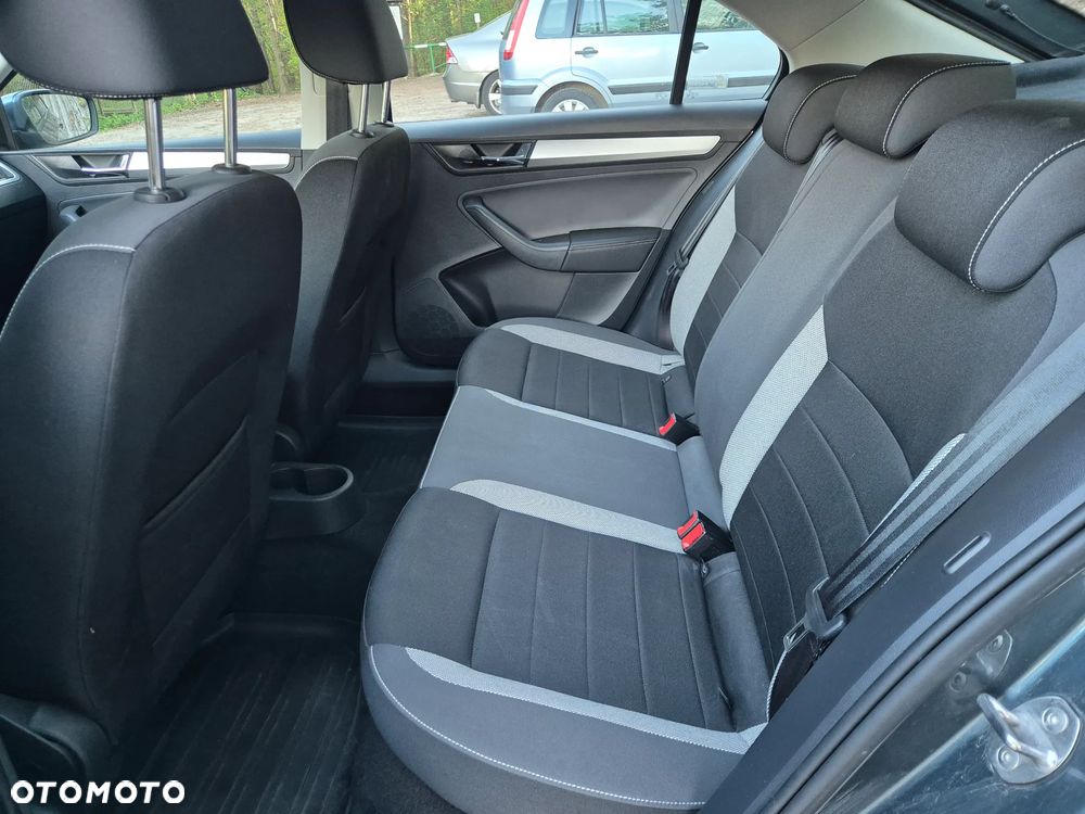 Skoda RAPID 1.4 TDI DPF Ambition - 21