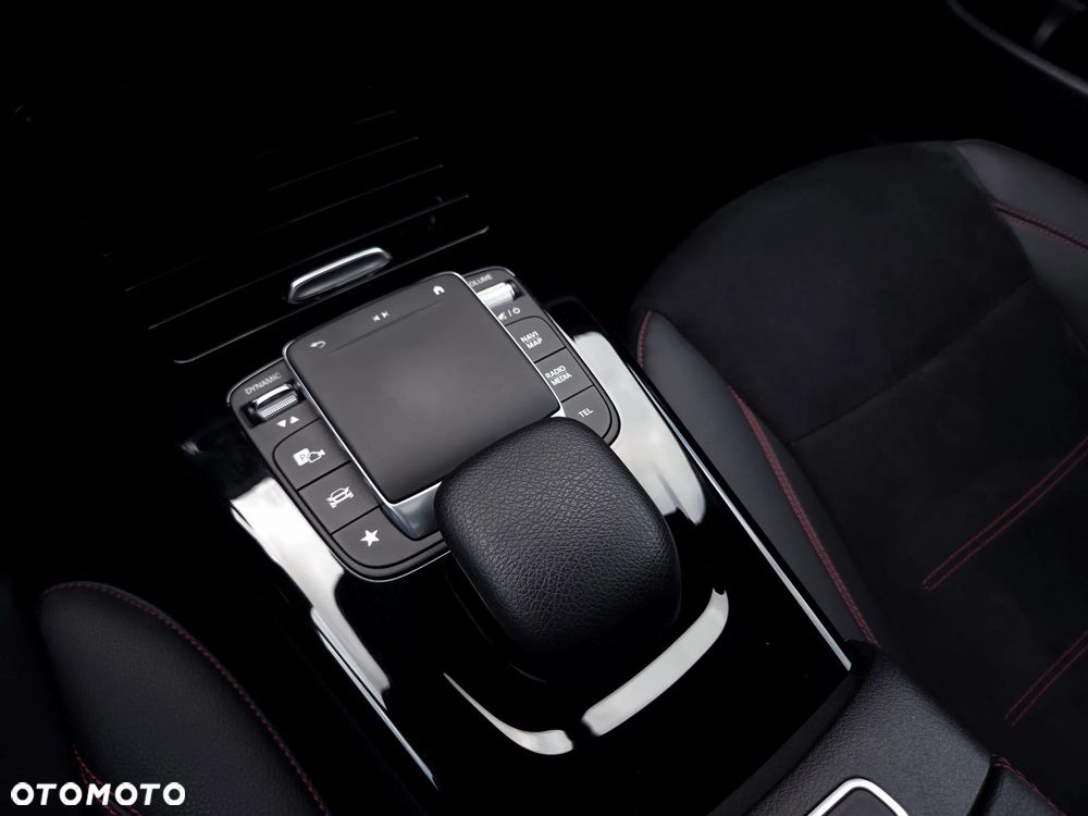 Mercedes-Benz CLA 220 d 4-Matic AMG Line 8G-DCT - 22