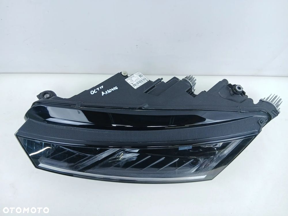 Reflektor przód przedni lewy lampa FULL LED Skoda Octavia IV - 5