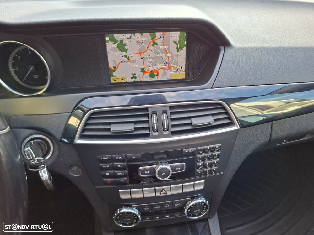 Mercedes-Benz C 200 Station CDI DPF (BlueEFFICIENCY) Elegance - 29