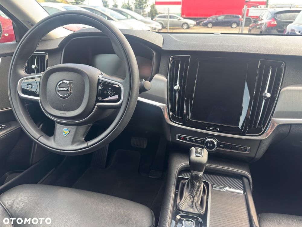 Volvo S90 D4 Geartronic Momentum Pro - 17