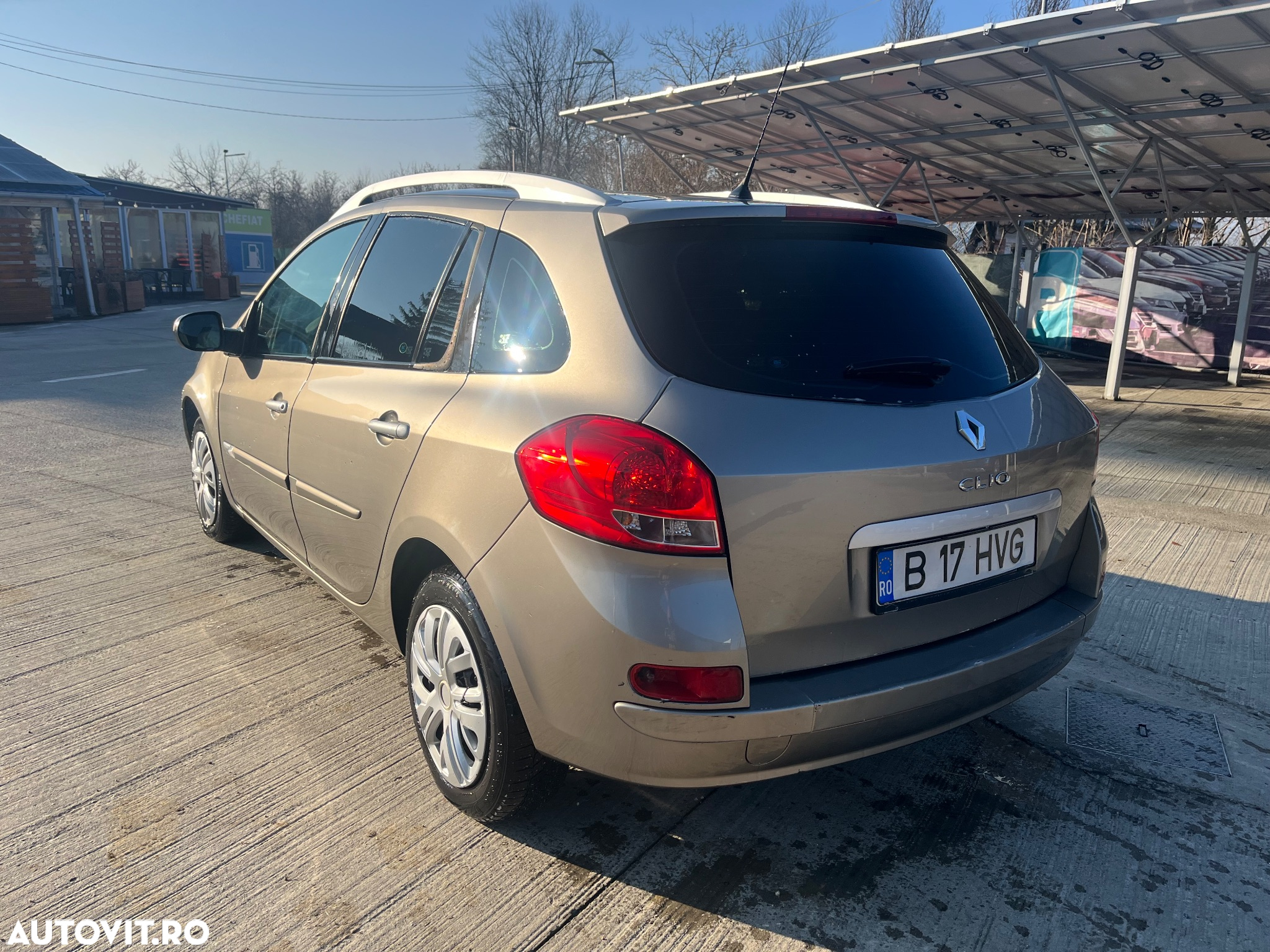 Renault Clio III 1.5 dCi Dynamique - 8
