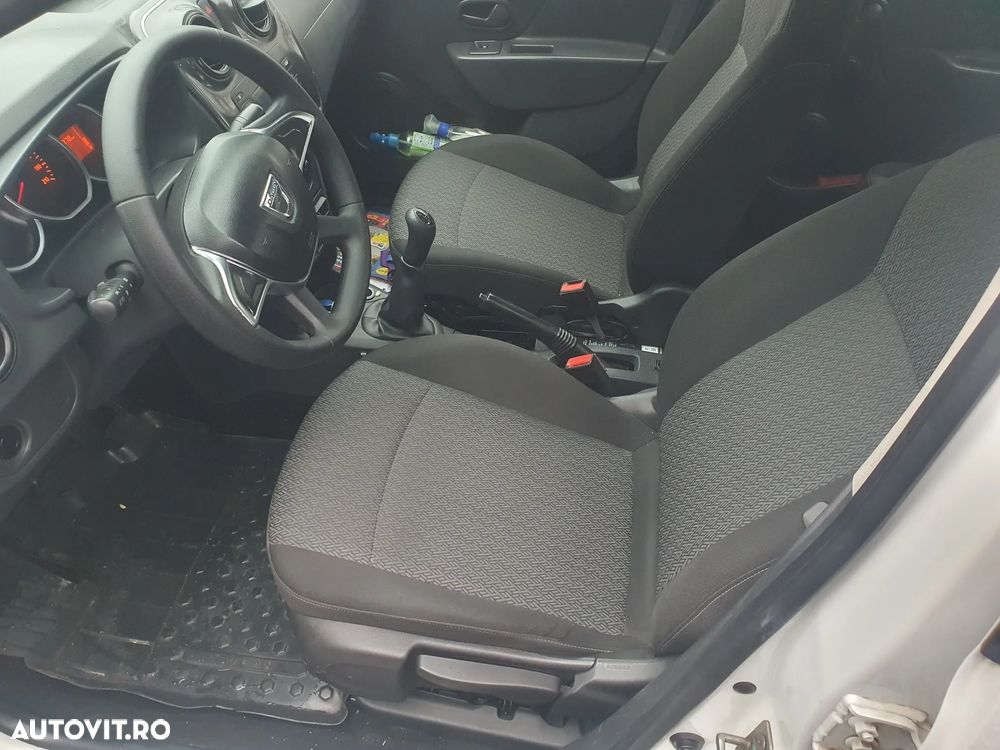 Dacia Logan - 4