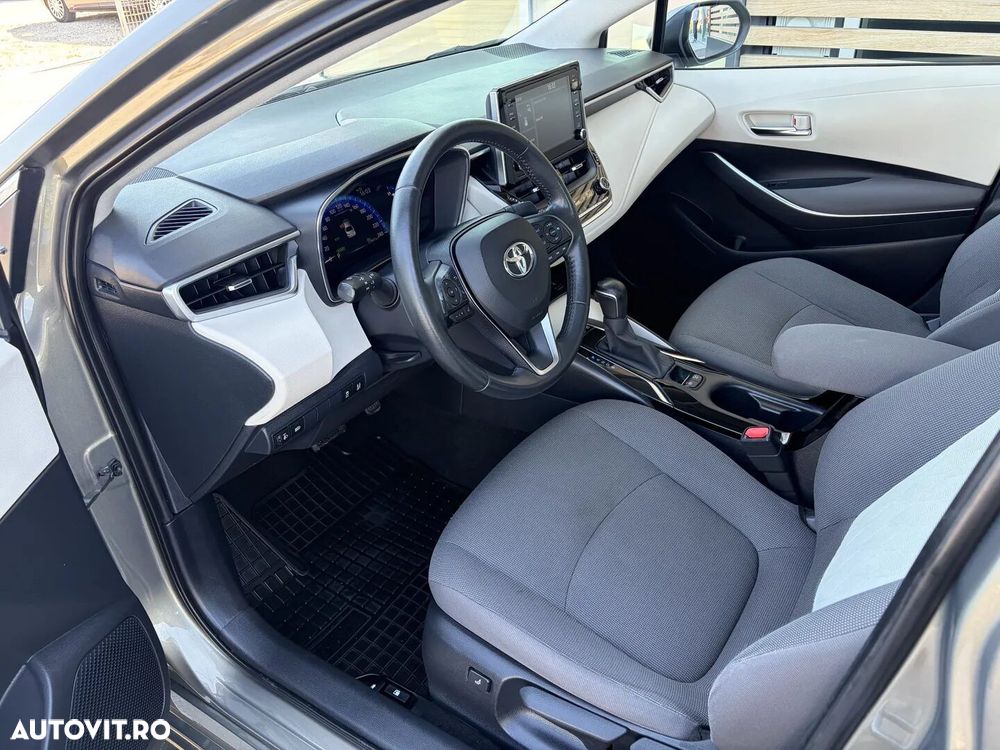 Toyota Corolla - 18