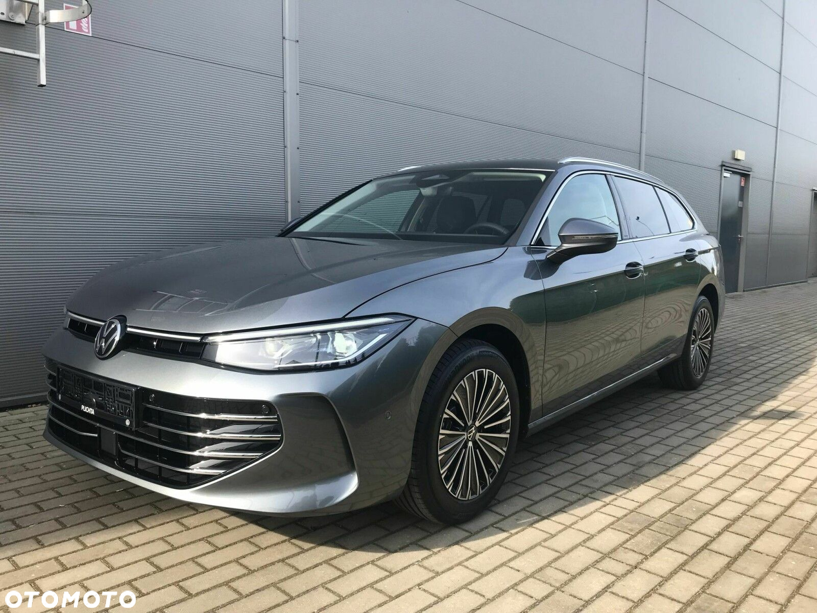Volkswagen Passat 1.5 TSI EVO Business DSG - 2