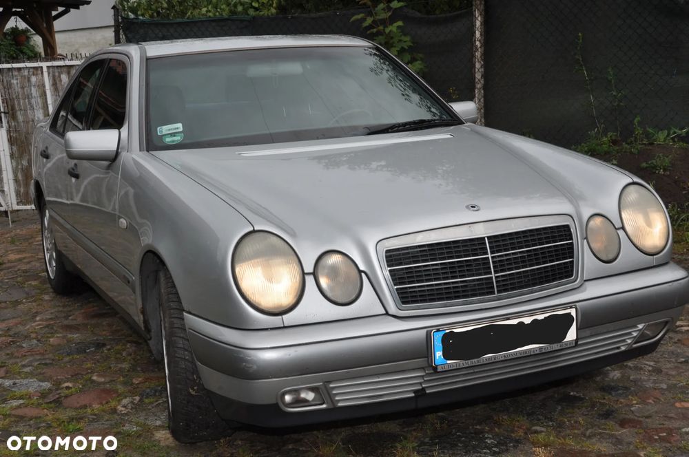 Mercedes-Benz Klasa E - 5