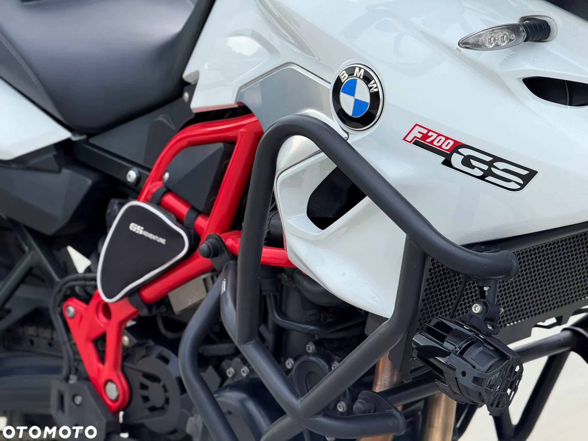 BMW F - 13