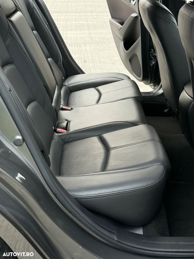 Mazda 3 G120 AT Revolution Top - 24