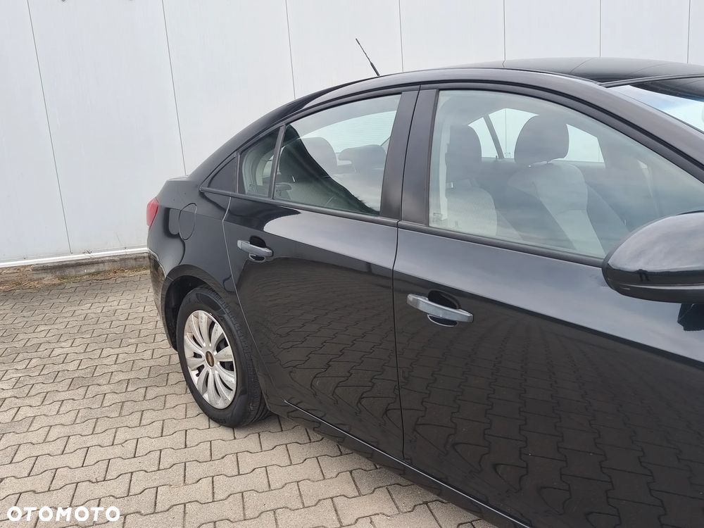 Chevrolet Cruze - 16