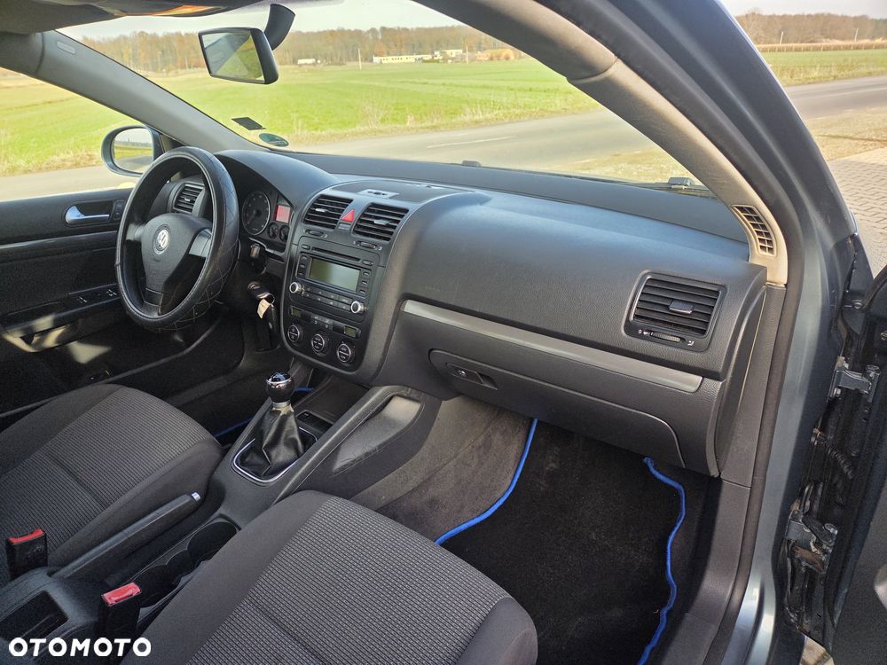 Volkswagen Jetta 1.6 Trendline - 13