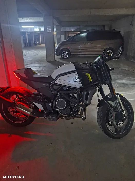 CF Moto 700CL-X Heritage - 4