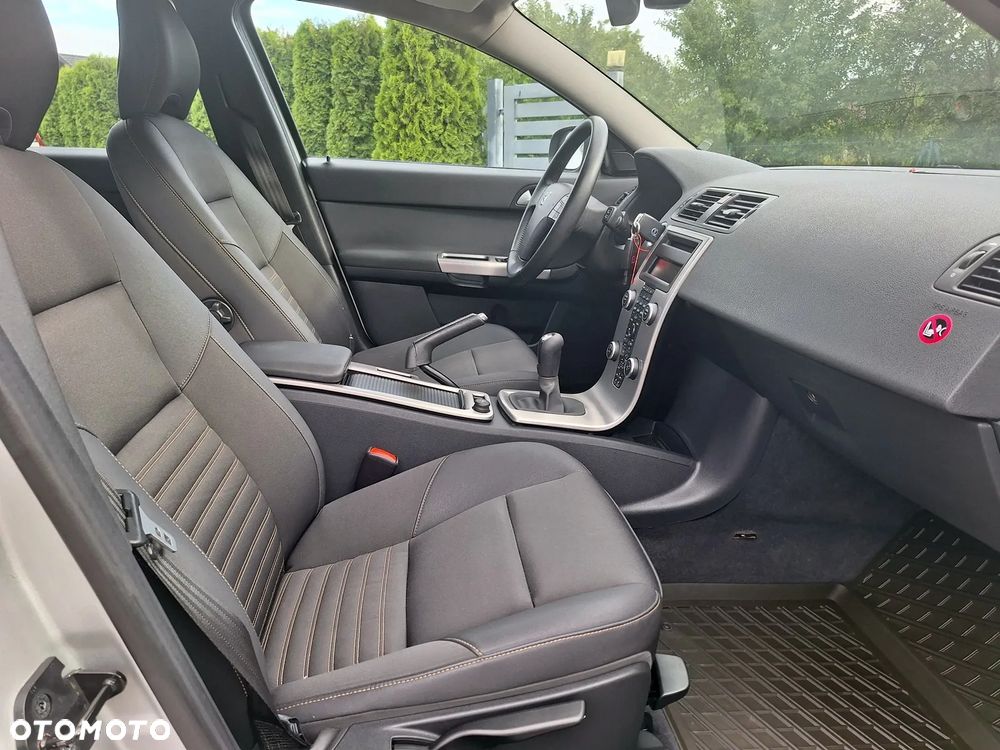 Volvo V50 1.8 Momentum - 30