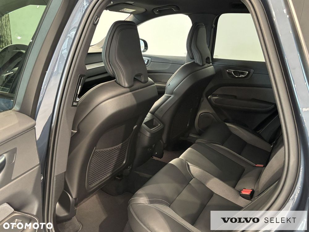 Volvo XC 60 - 25