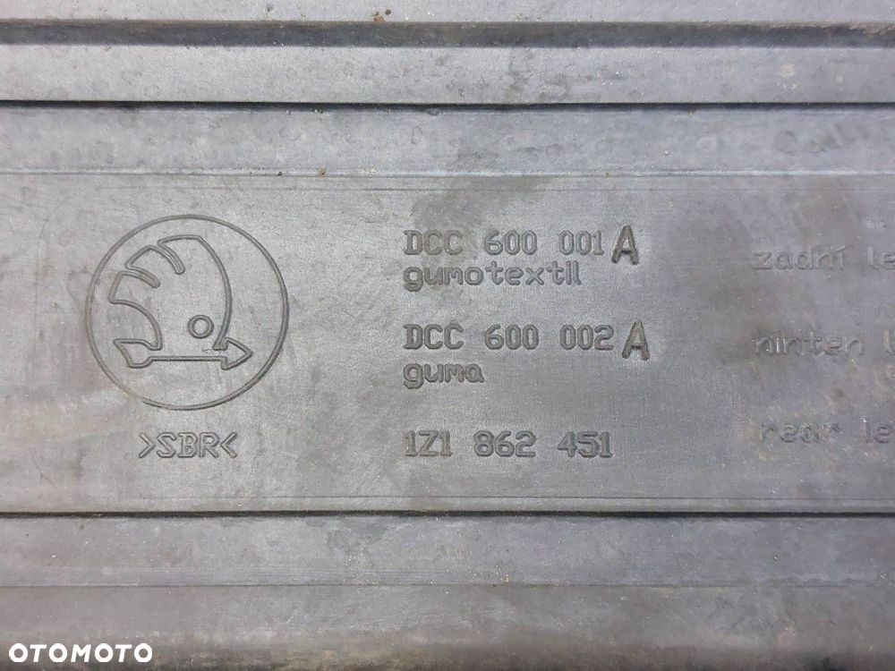 DYWANIKI KOMPLET SKODA OCTAVIA II 1Z1862452 1Z1862451 1Z1862435 - 7