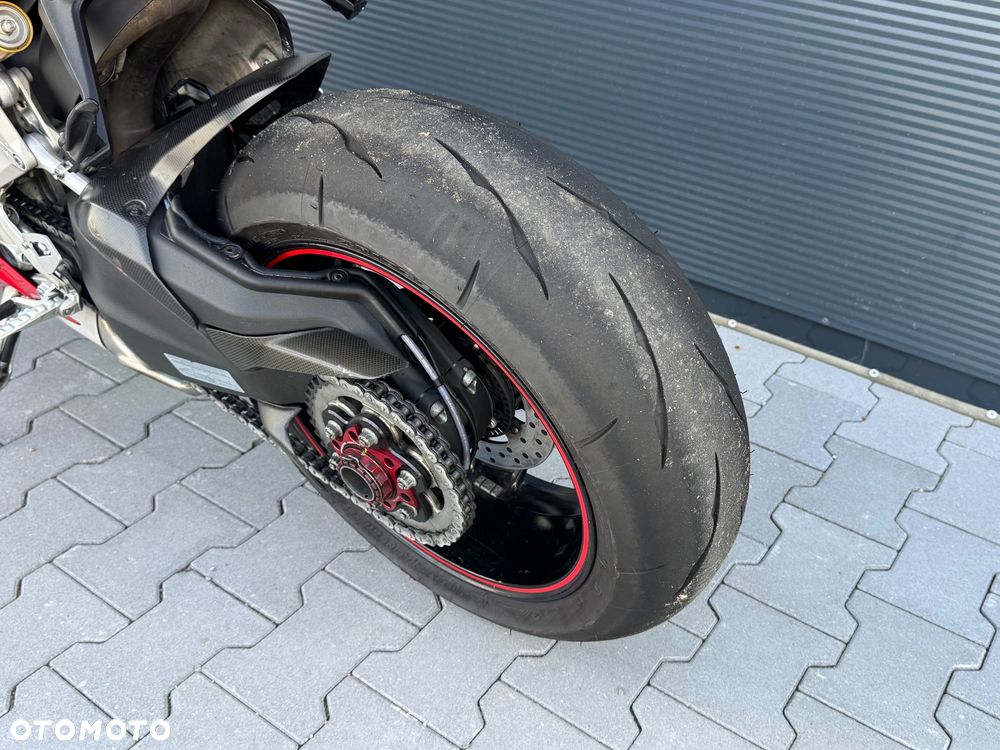 Ducati 1199 Panigale - 12