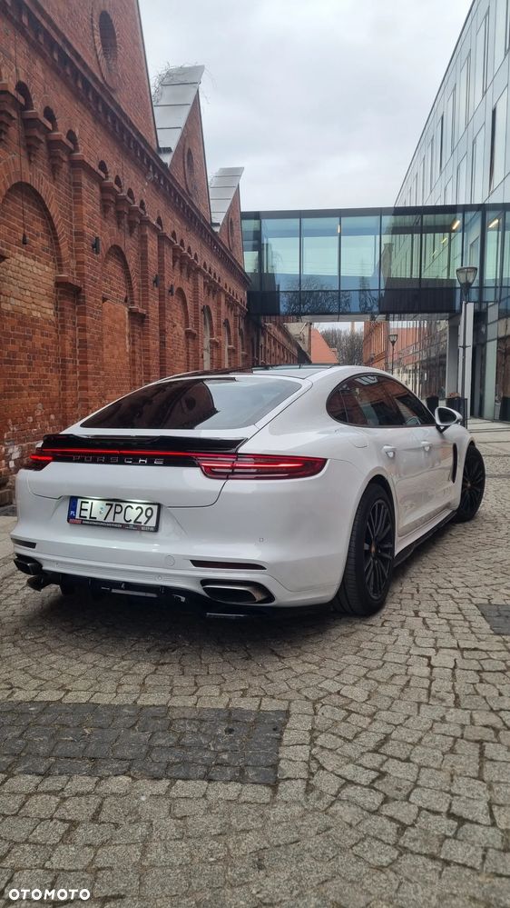 Porsche Panamera 4 - 21